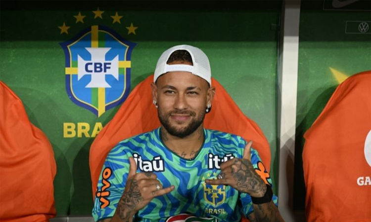 Neymar feels like a 'kid' at his last World Cup