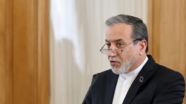 Iran says Gulf nations have 'responsibility' to halt US, Israeli strikes