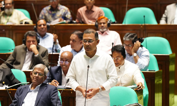 Govt takes measures to simplify investment processes: PM 