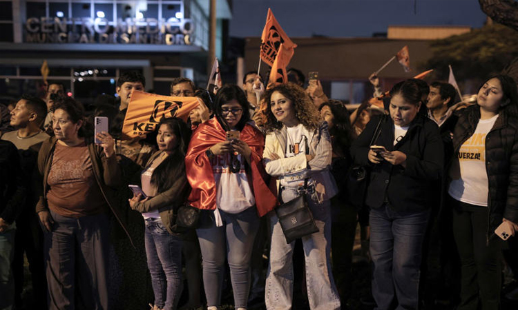 Peru leftist candidate asks right-wing rival for recount
