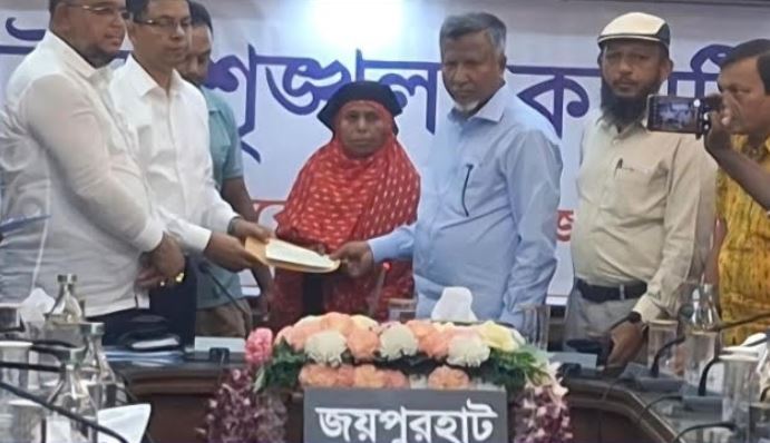 Road accident victims receive Tk 77 lakh in Joypurhat