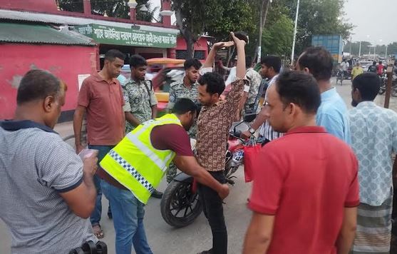 21 held in joint drives in Khulna