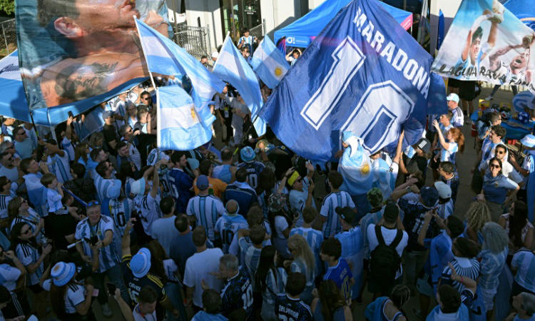Argentine fans challenge Kansas City's BBQ crown