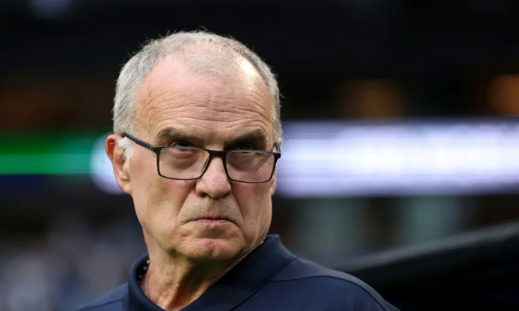 Uruguay's Bielsa says 'I'm not a model' after World Cup exchange