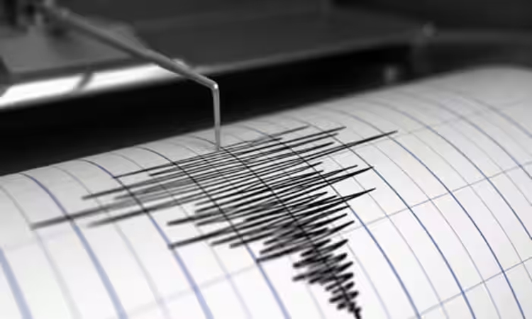 Magnitude 6.7 earthquake strikes central Indonesia