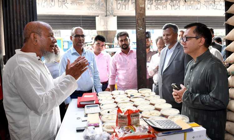 Rice market stable, stocks sufficient: Muktadir