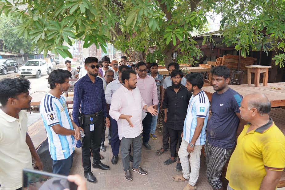 RCC seeks traders' cooperation to keep footpaths encroachment-free