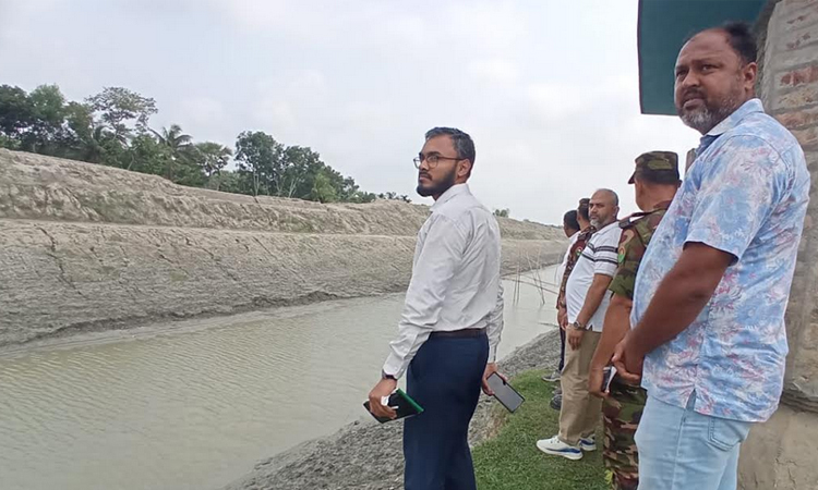 PMO SDG coordinator inspects canal excavation works at Dumuria