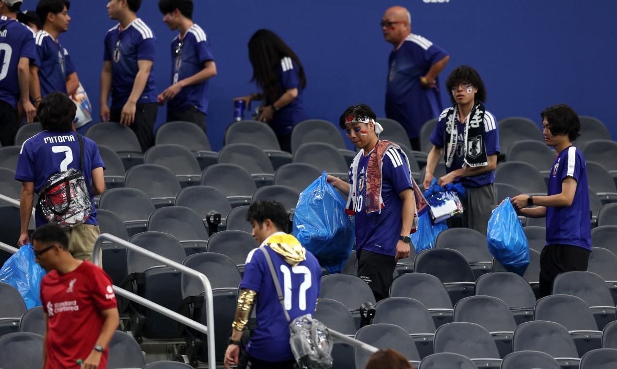 Japan's men told to clean at home, not just the World Cup