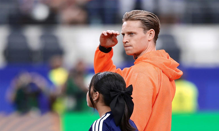 Dutch star De Jong a doubt for World Cup clash with Sweden