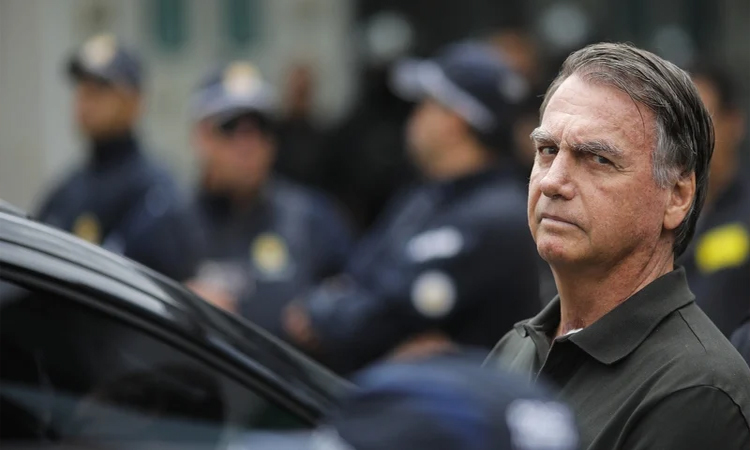 Brazilian police to question Bolsonaro over confiscated pistol