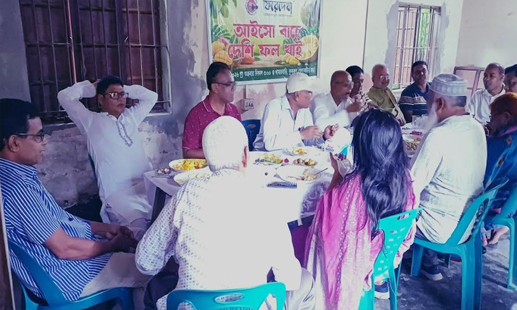 Fruit festival organized in Rangpur amid colorful atmosphere