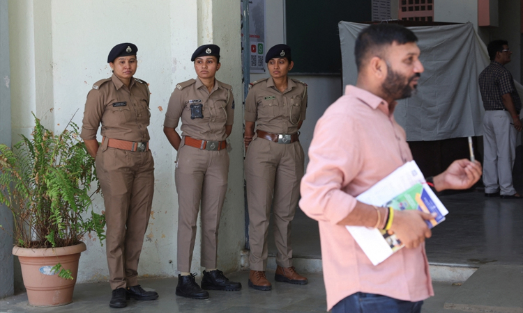 Tight security as India holds exam retest after leak scandal