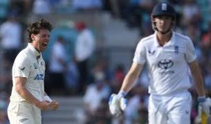 Henry the hero as New Zealand thrash England in second Test