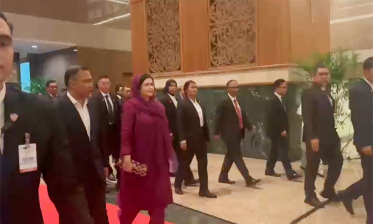 PM reaches Kuala Lampur on two-day official visit