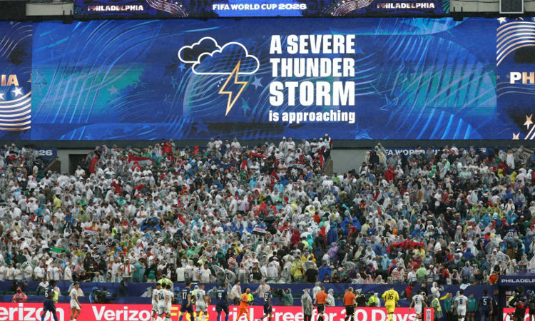Lightning, downpour, a two-hour delay: bad weather hits the World Cup