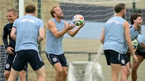 England, Ghana eye last 32 as Portugal look for lift-off