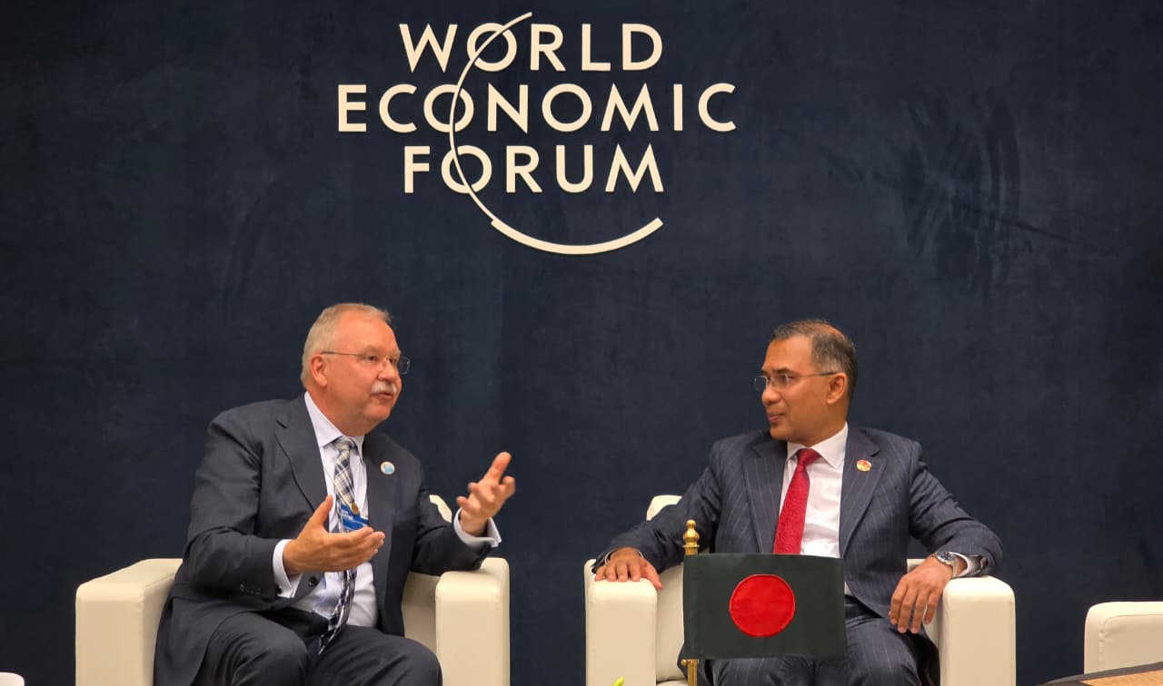 PM seeks coordinated WEF measures for climate vulnerable countries 