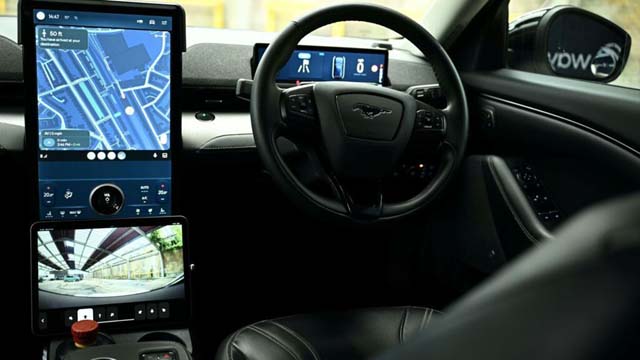 Race for robotaxi market arrives in London
