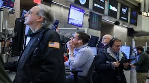 Stocks rebound after tech rout, oil prices drop