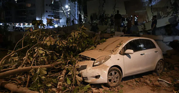 At least 32 dead, more than 700 injured in Venezuela quakes: interim president