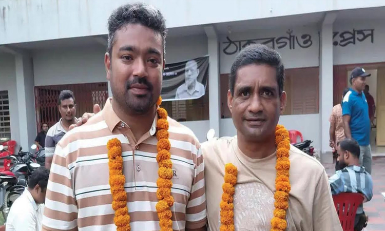 Mithu elected Thakurgaon Press Club president, Tanu secretary
