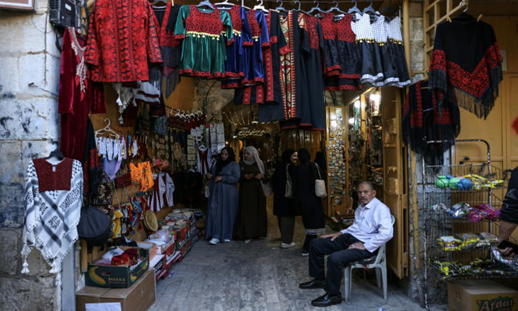 Israelis, Palestinians torn over sacred shrine in city of Hebron