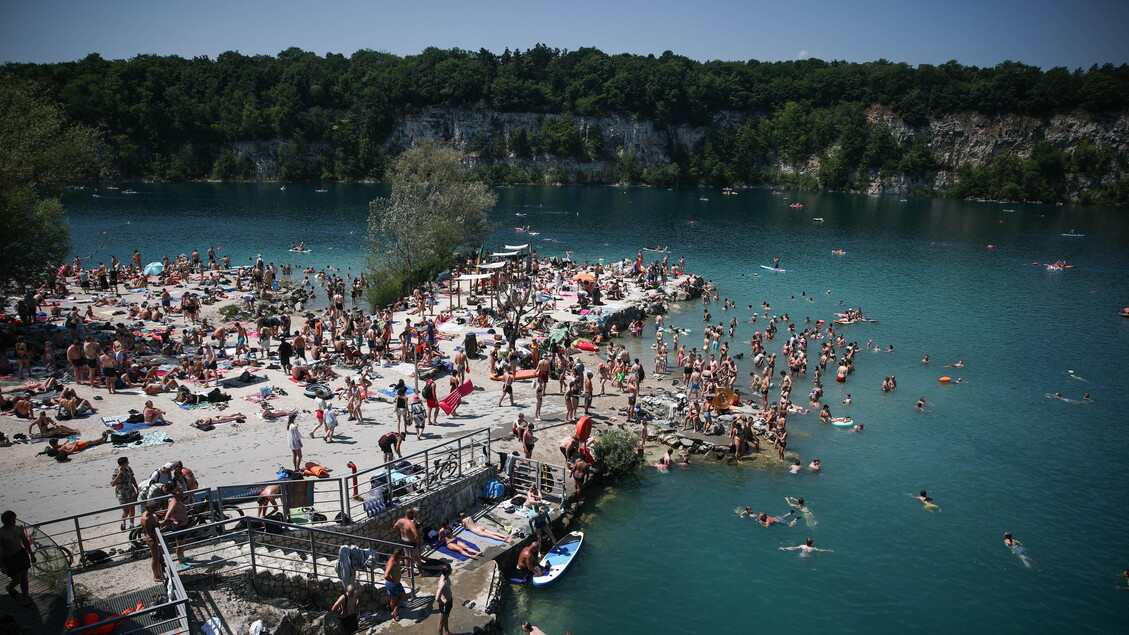 Europe's deadly heatwave scorches eastern flank, takes aim at Ukraine