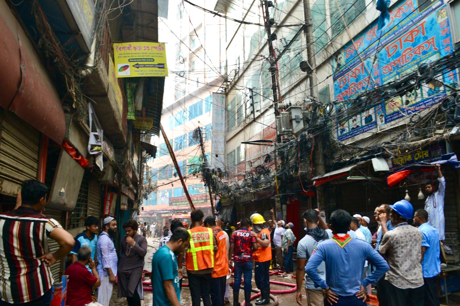 Chawkbazar building fire under control