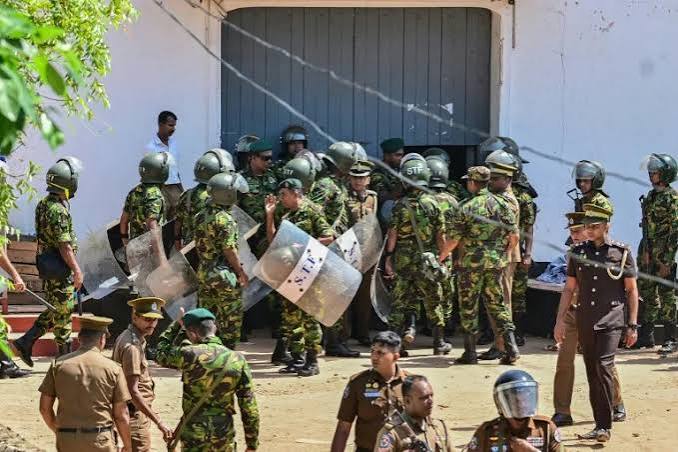 Sri Lanka prison riot kills 26, wounds more than 100
