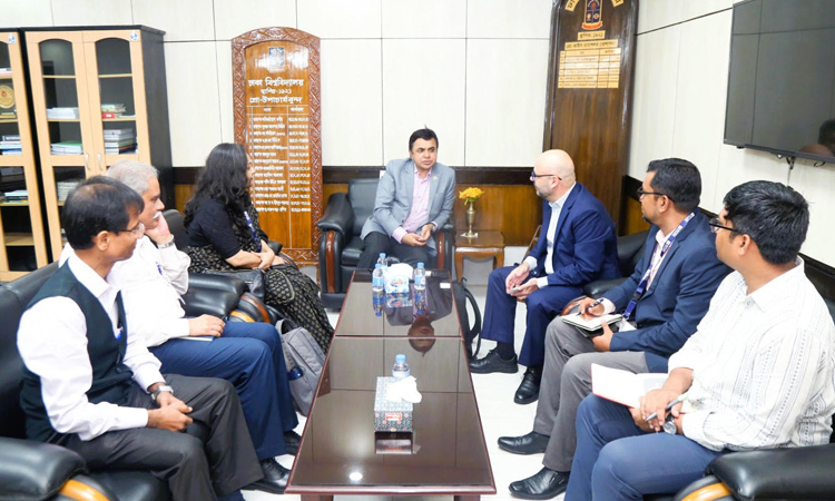 DU, British Council discuss collaboration on e-governance