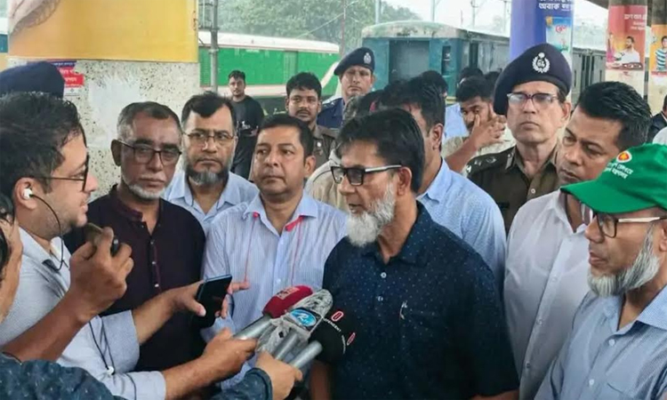 CTG-Dohazari railway line to be raised by 5 feet: Habibur Rashid 