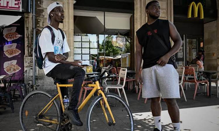 Uber Eats, Deliveroo say will give France drivers break when too hot