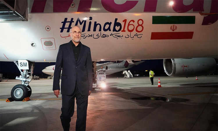  Iran chief negotiator says Hormuz strait to open only under 'Iranian arrangements'