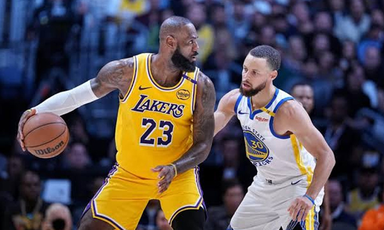 'Up to him' - Curry on chance that LeBron lands with Warriors