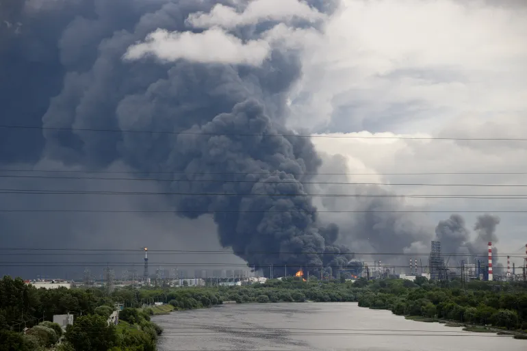 Russia says destroyed 376 Ukrainian drones, oil facilities targeted