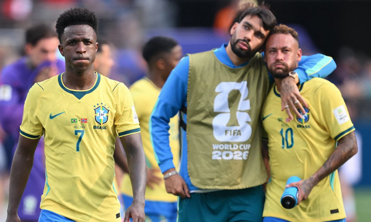 Vinicius apologizes to Brazilians for World Cup 'frustration'