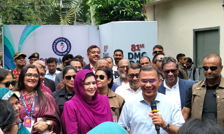 PM passes quality time with DMC students 