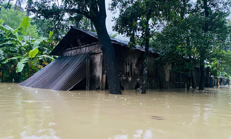Flood situation persists in country’s several parts as heavy rain continues, relief efforts intensified