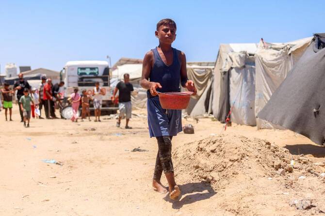 Top UN official accuses Hamas of Gaza aid obstruction