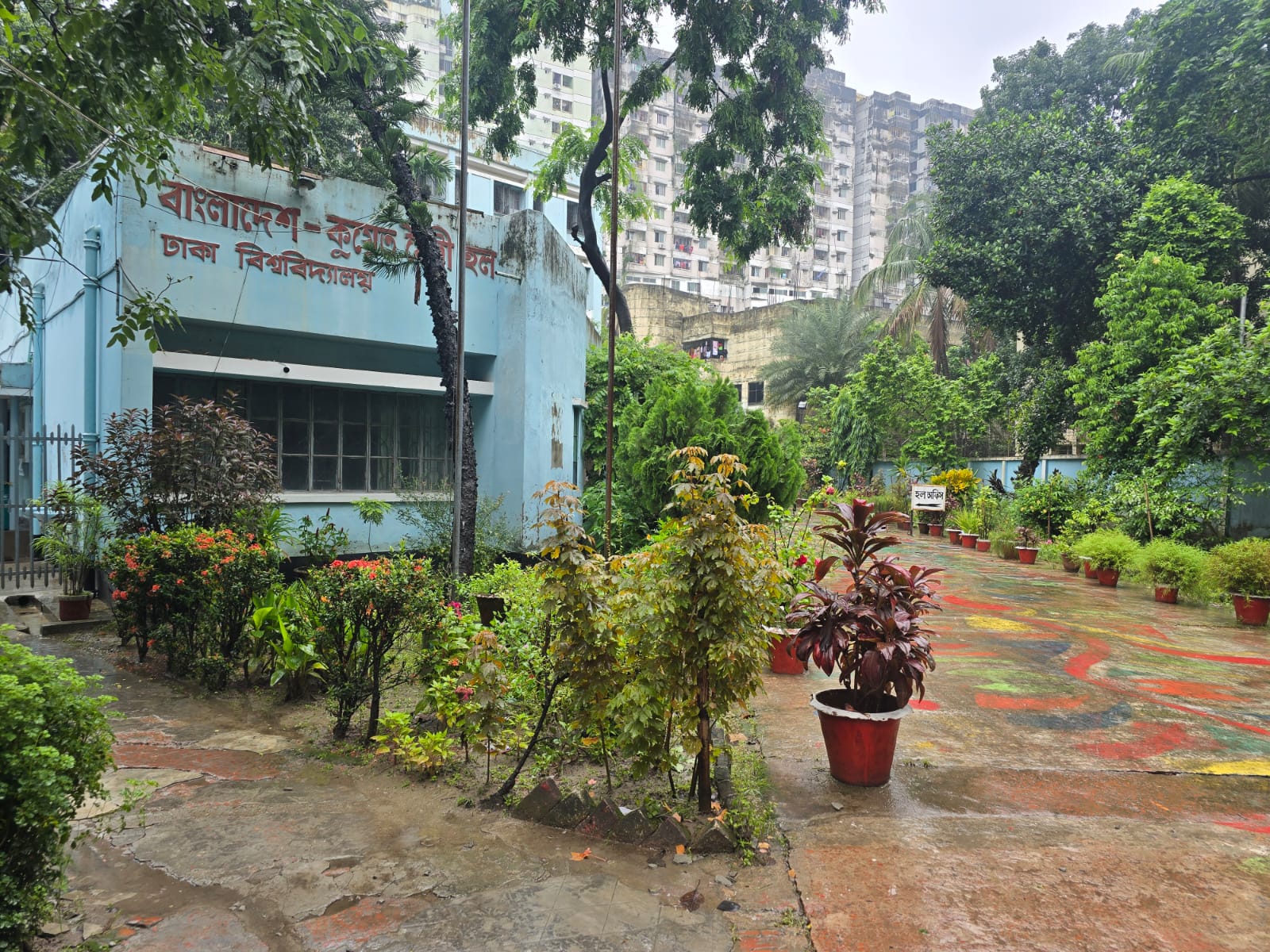 Waterlogging resolved at two DU female halls; emergency committee formed