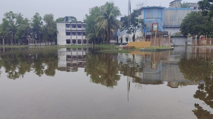 4 govt institutions struggle with waterlogging after days of heavy rain in Khulna