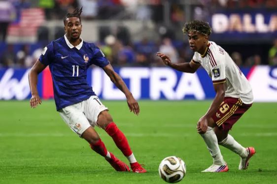 France fireworks fizzle as Spain advance to World Cup final