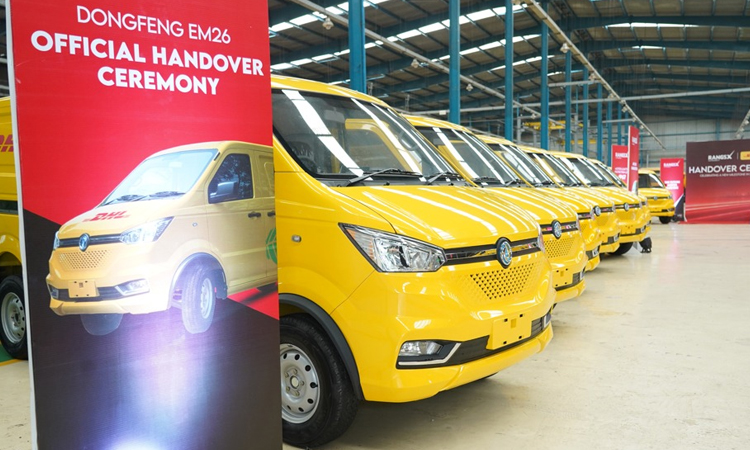 DHL Express gets 18 Electric Cargo Vans from RangsX