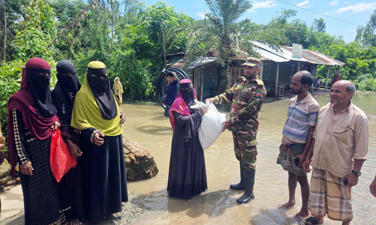 Army continues humanitarian assistance in flood-hit areas of Chattogram