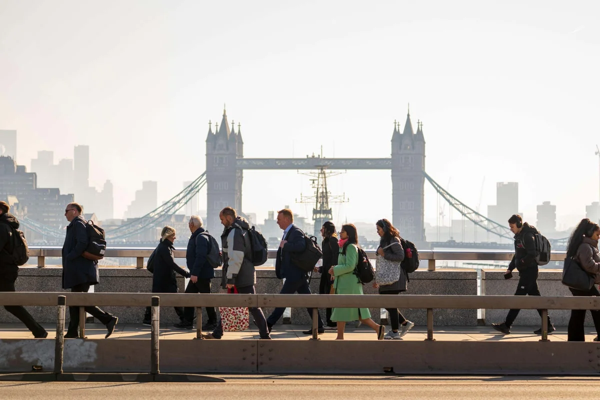 UK economy rebounds as nation awaits new PM