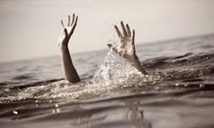 Three madrasa students drown while bathing in river in Narsingdi