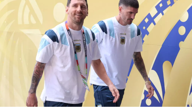Argentina make three changes for World Cup final, Spain name same team