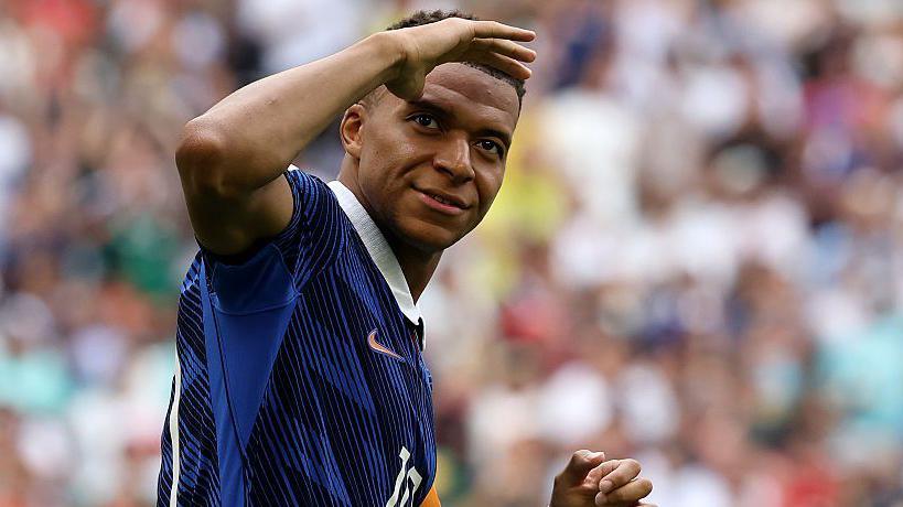 Mbappe wins World Cup Golden Boot