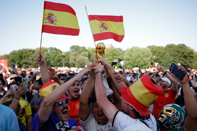 Argentina, Spain fans flood New York as city bids farewell to World Cup